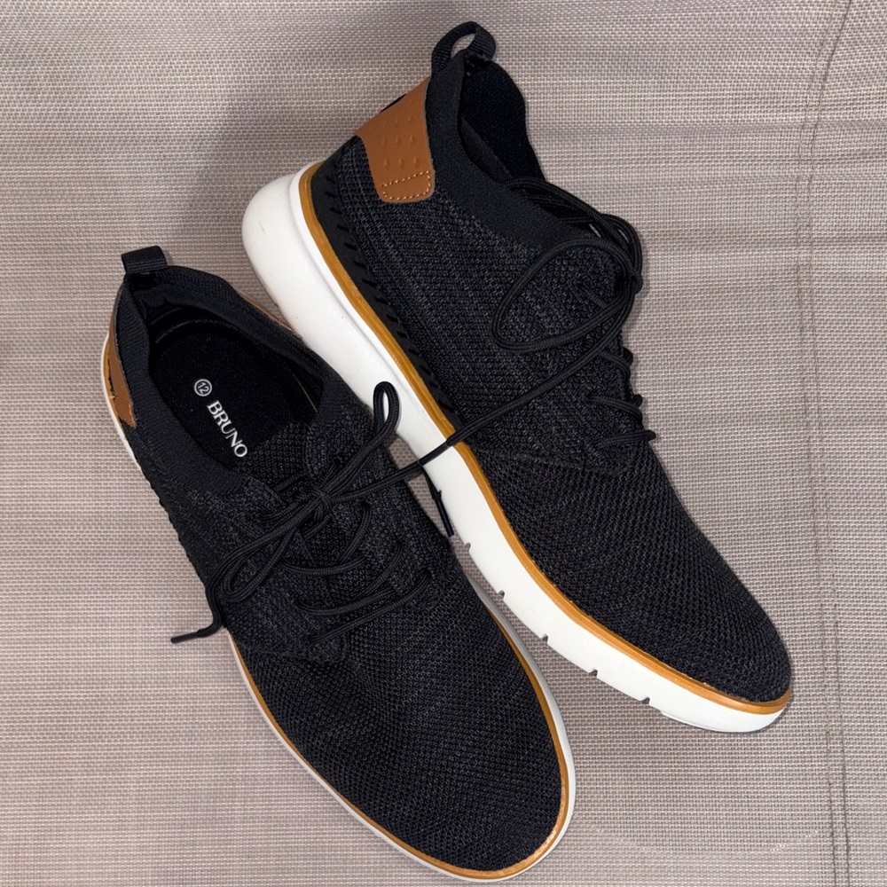 Bruno Marc Black and Tan Men's Sneakers